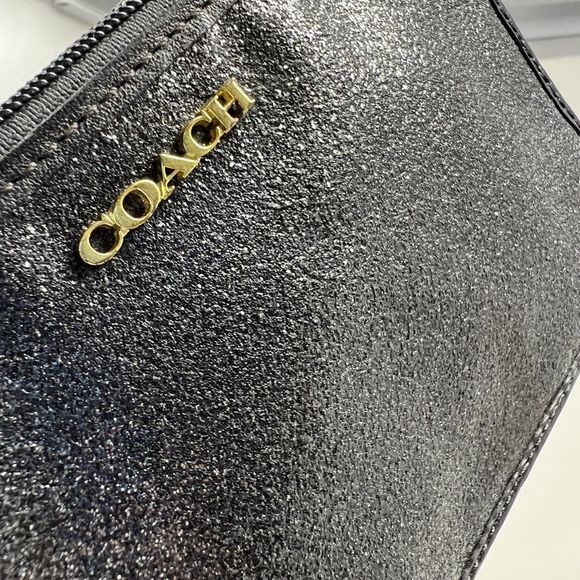 Coach wallet Black Glitter Wristlet coin ID purse gold hardware - Picture 12 of 14